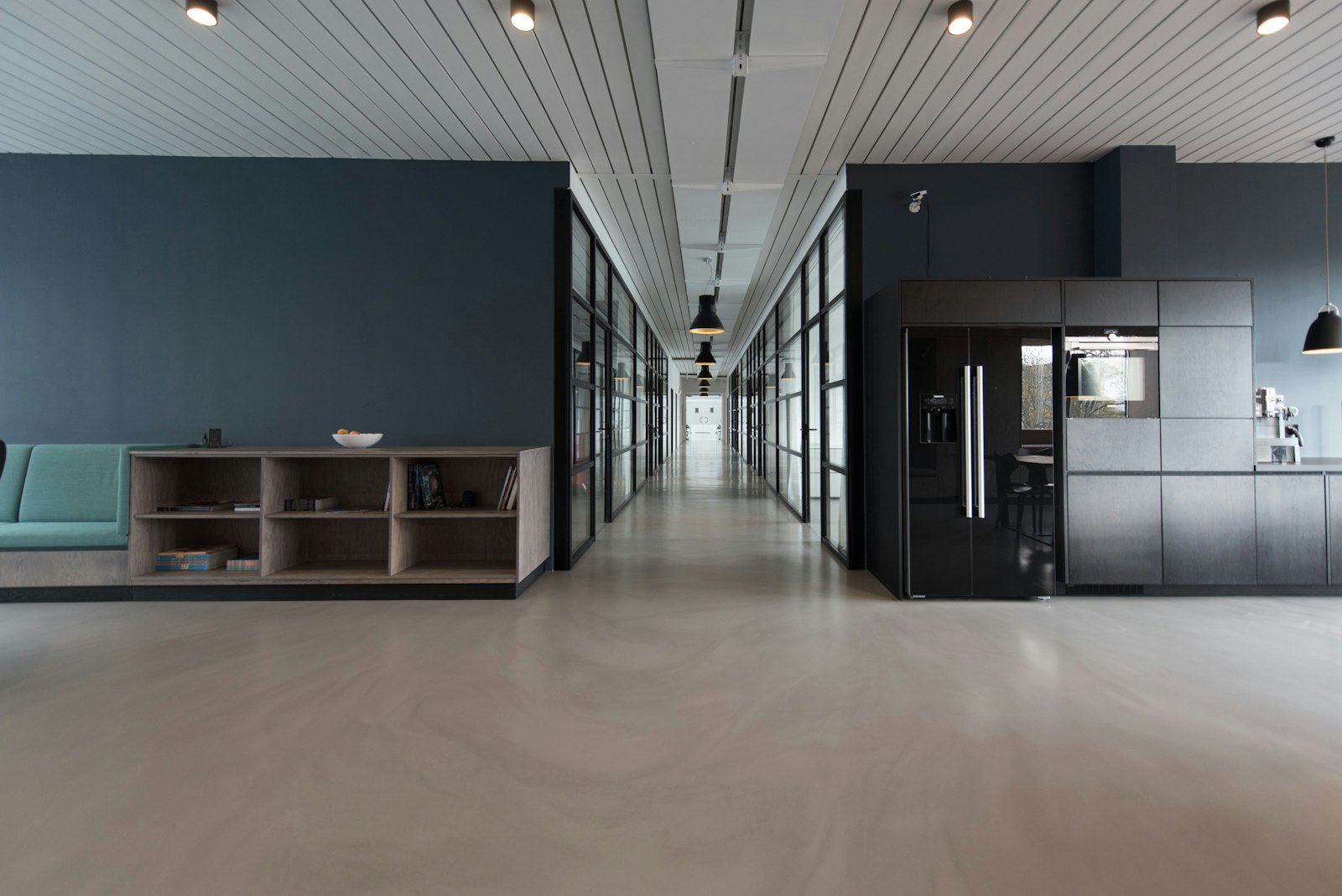 Команда fäm Properties в офисе